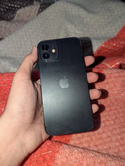 Apple iPhone 12