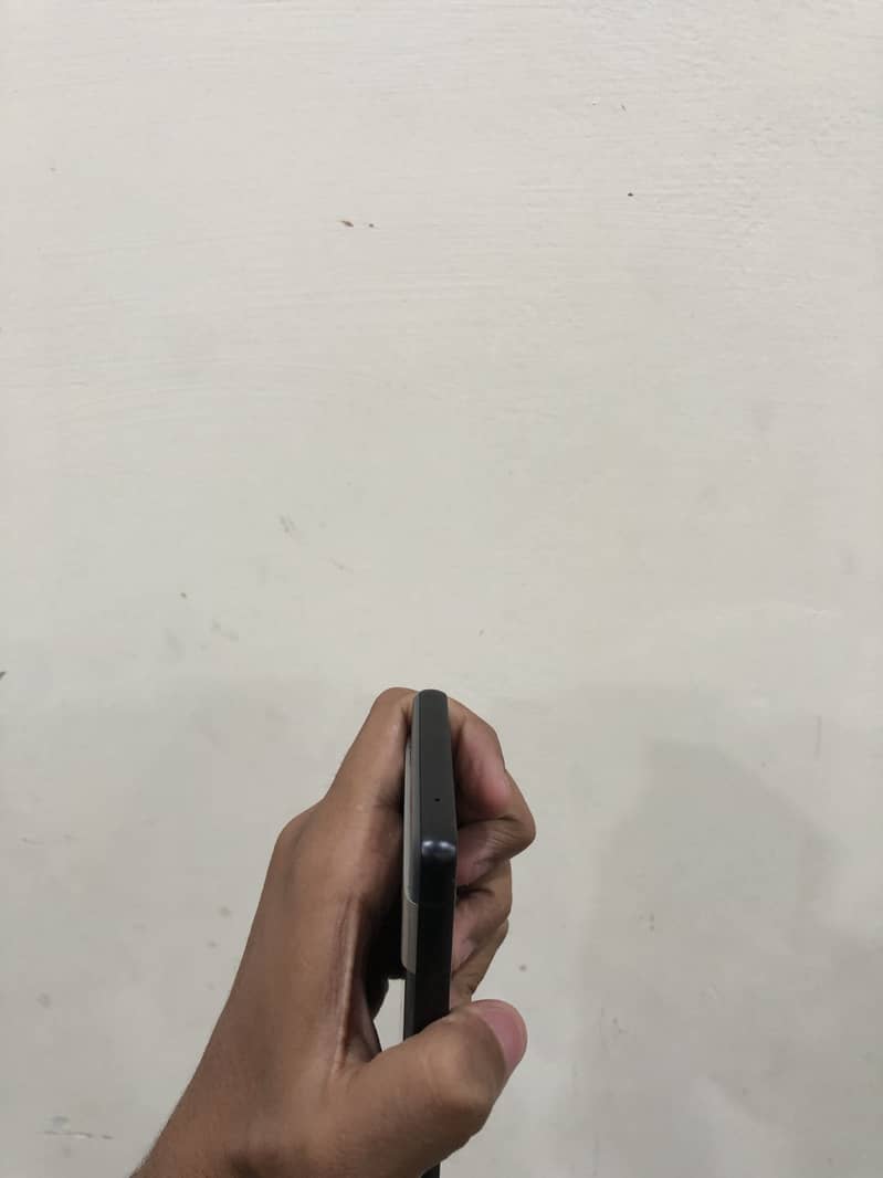 Google Pixel 7a 4