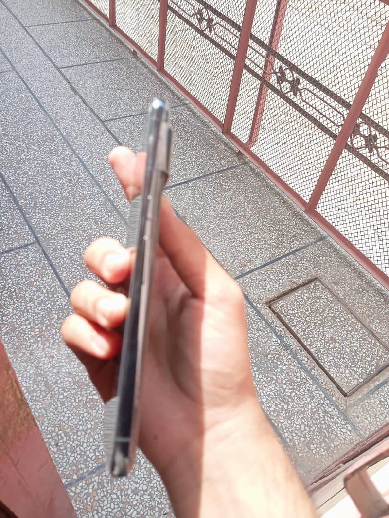 Google Pixel 8 Pro 3