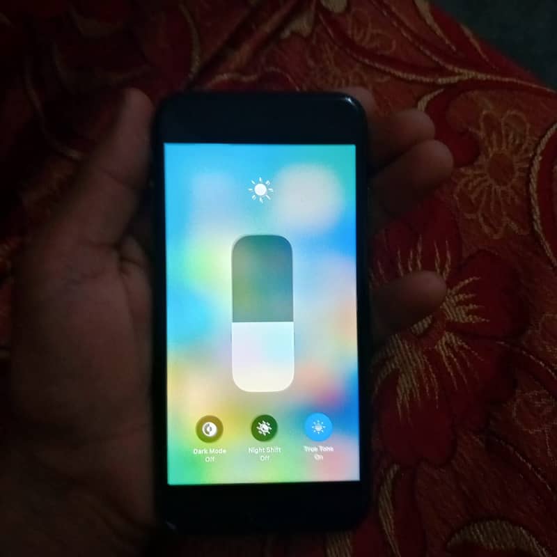 Apple iPhone 8 4