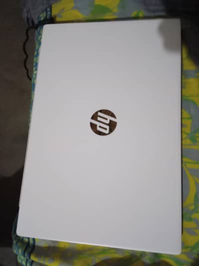 hp laptop core i5 8th generation 8gb ram with touch