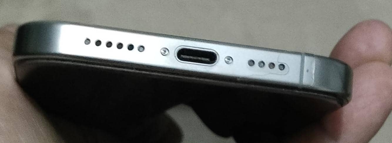 iphone 16 Pro max 4