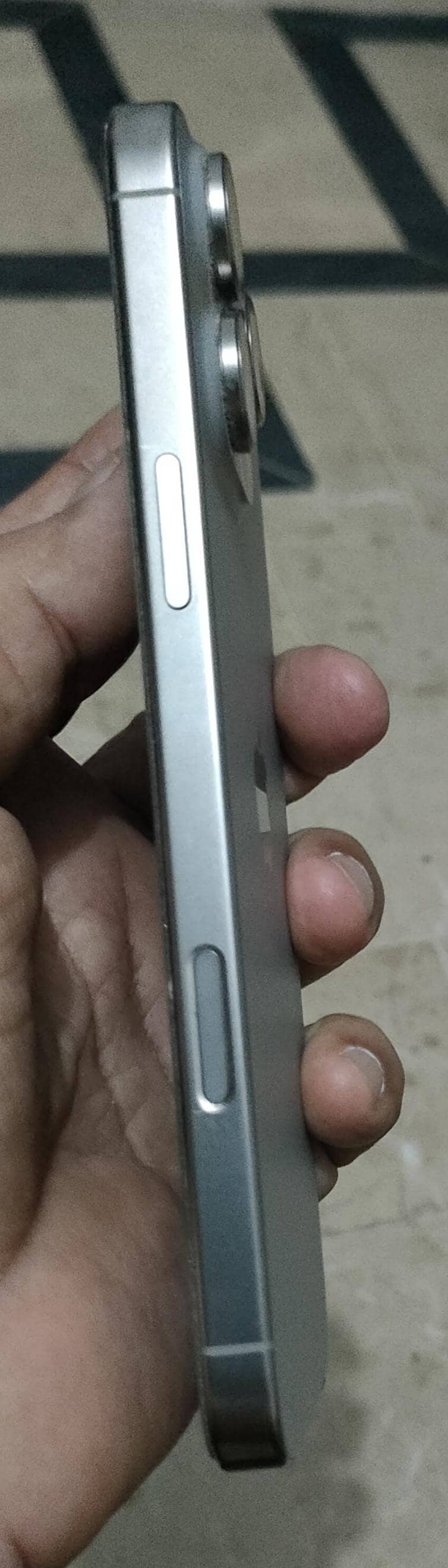 iphone 16 Pro max 5