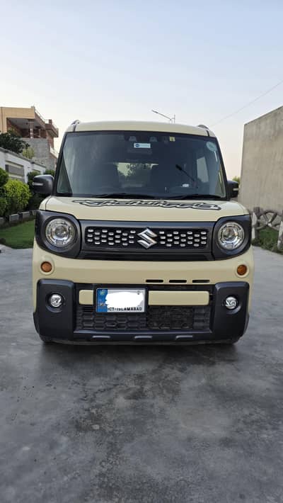 Suzuki Spacia GEAR top of the line HYBRID