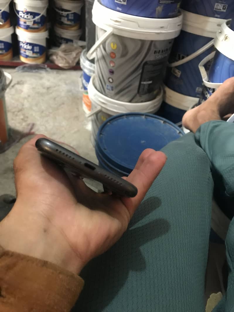 Apple iPhone 11 2