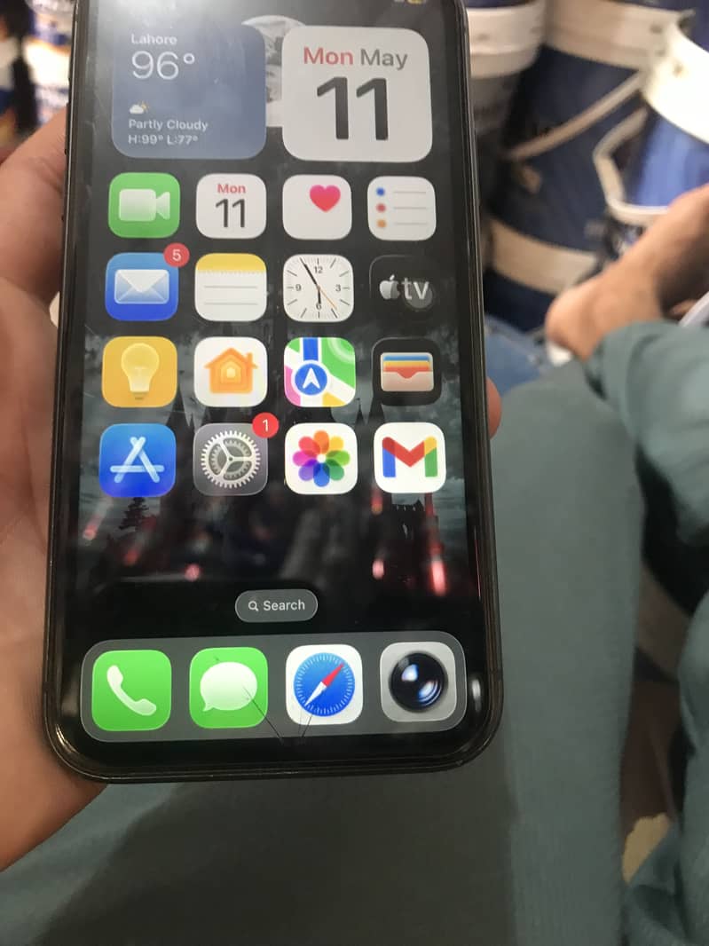 Apple iPhone 11 3