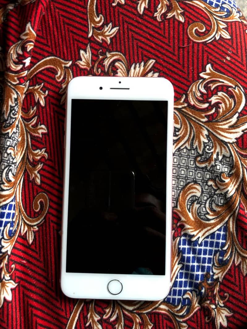 Apple iPhone 7 Plus 2