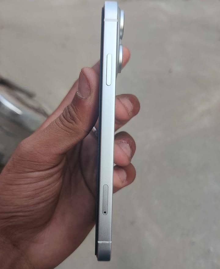 Apple iPhone 17 Pro convert 2