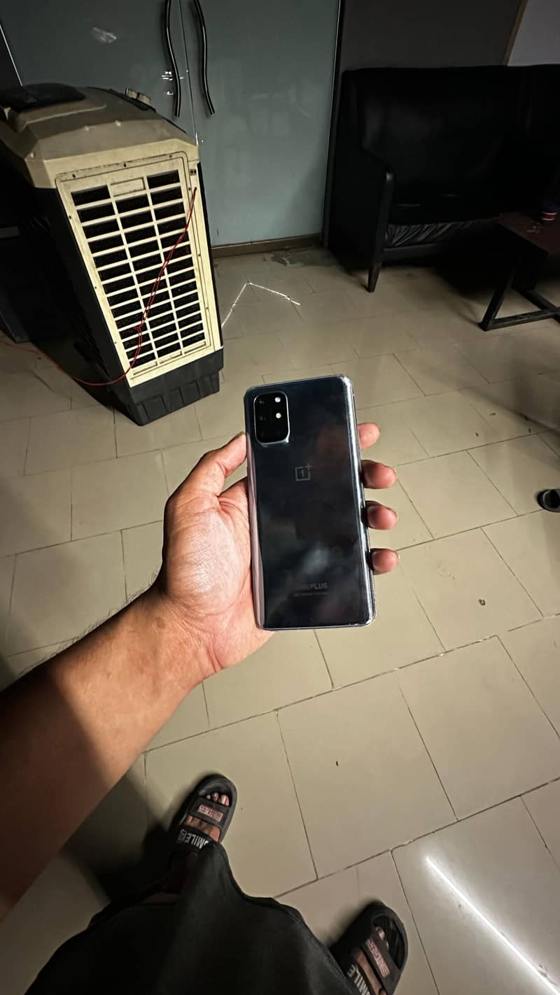 One Plus 8T 0