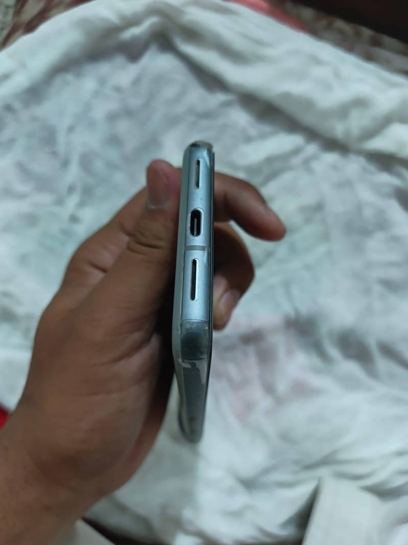 Google Pixel 8 1