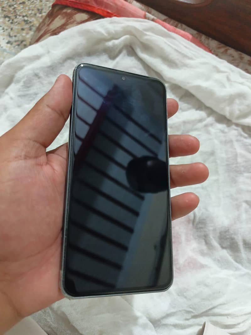Google Pixel 8 4