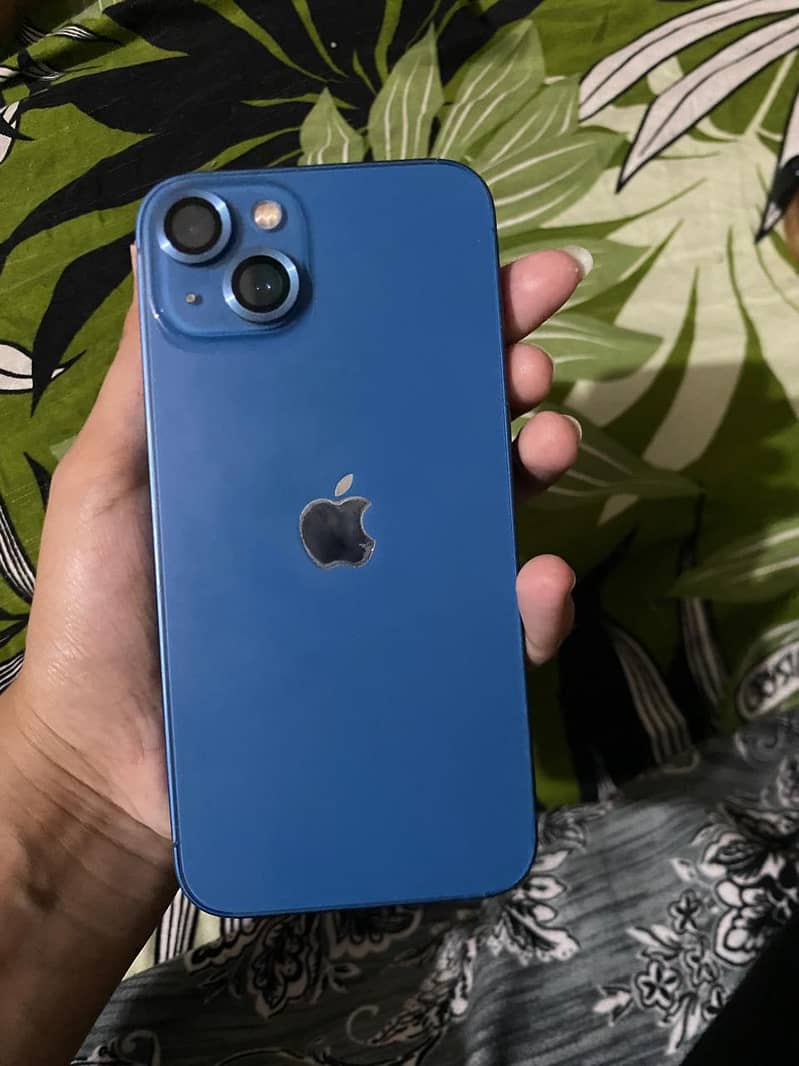 Apple iPhone 13 2