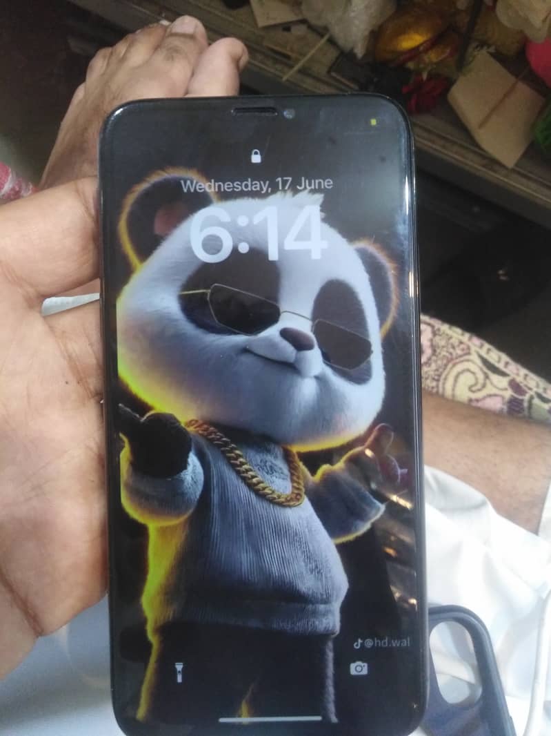 Apple iPhone X 4