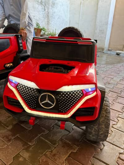 Kids electric jeep car 1 pice in 50k