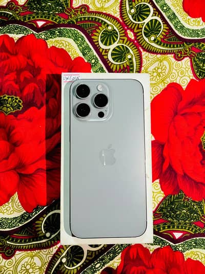 Apple iPhone 15 Pro Max