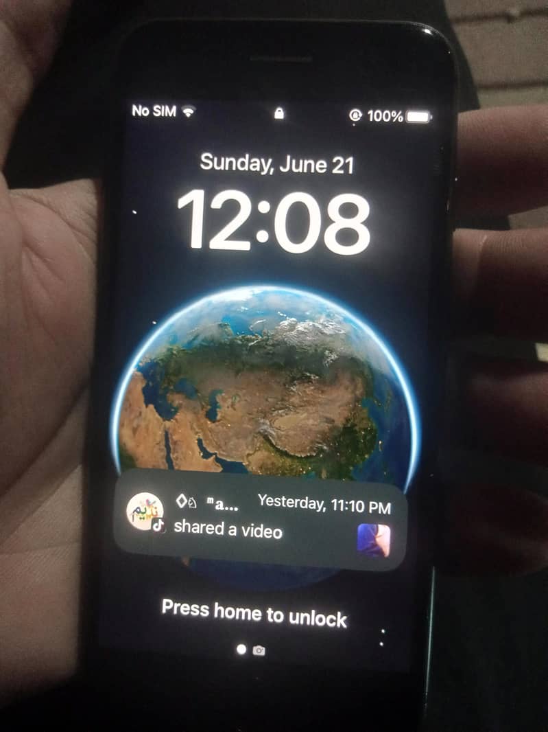 Apple iPhone 8 4