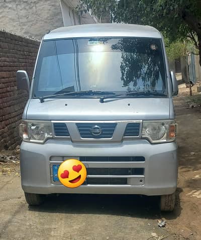 Nissan Clipper 2012