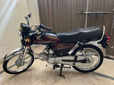 Honda CD70 3 MONTHS SLIGHTLY USE