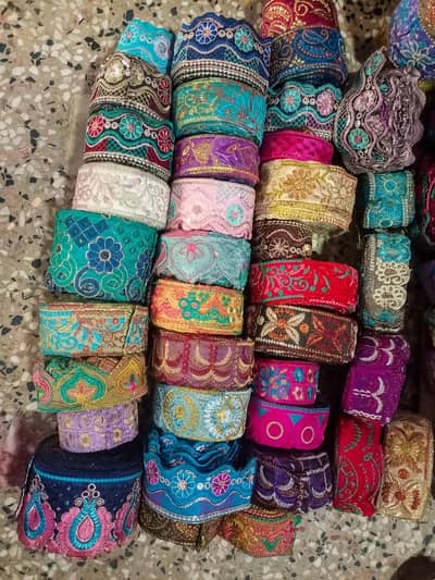 Max Lace