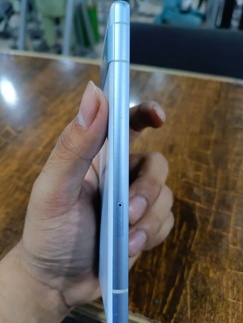 Google Pixel 7a 2
