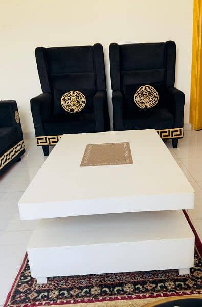 SoFa and Center Table For Sale