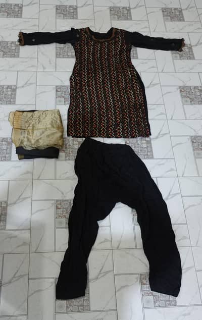 Used Women 3 Peace Suit Condition Good