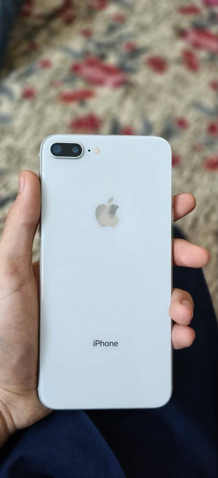 Apple iPhone 8 Plus 0