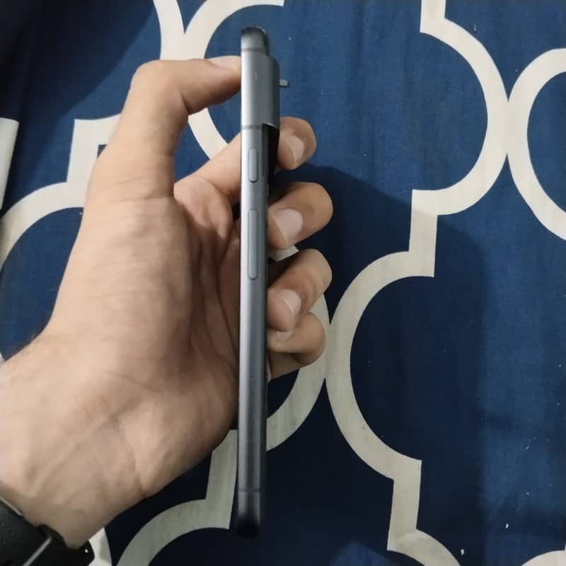 Google Pixel 8 5