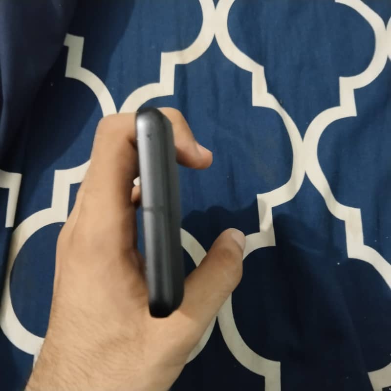 Google Pixel 8 6