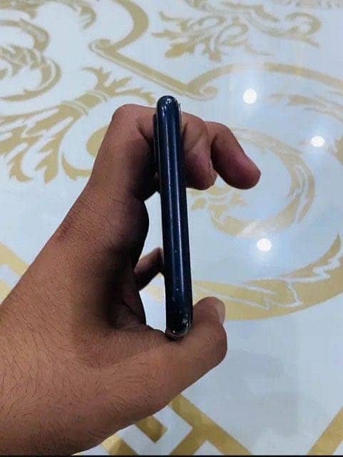 Apple iPhone 7 Plus 5