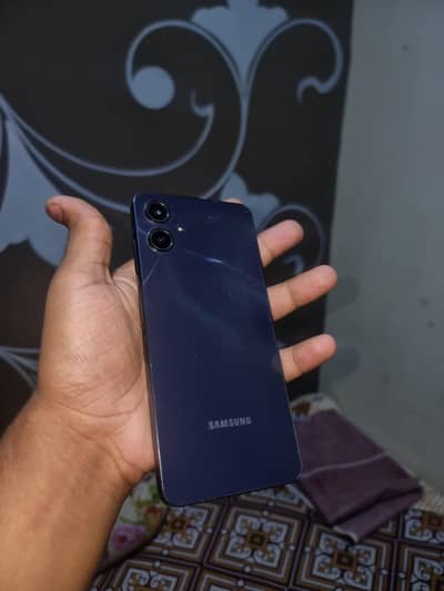 Samsung Mobile A06 (6/128)