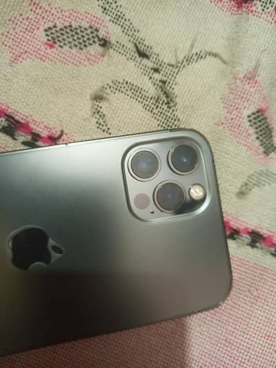 Apple iPhone 12 Pro