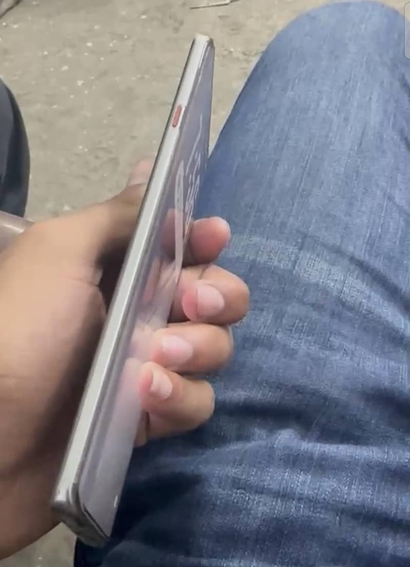 Tecno CAMON 40 Pro 2