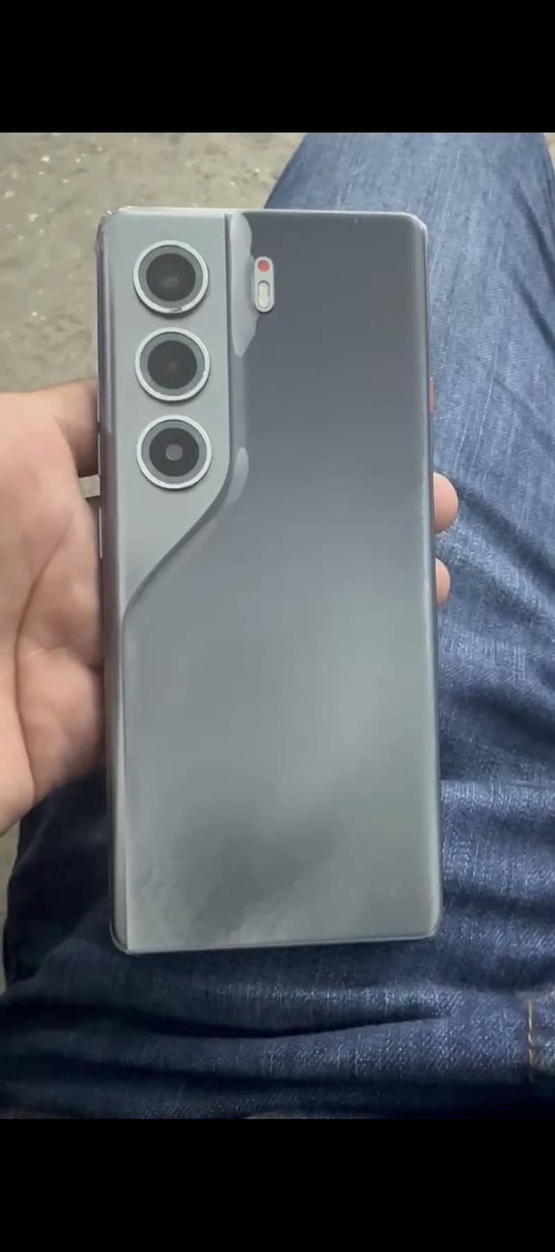 Tecno CAMON 40 Pro 6