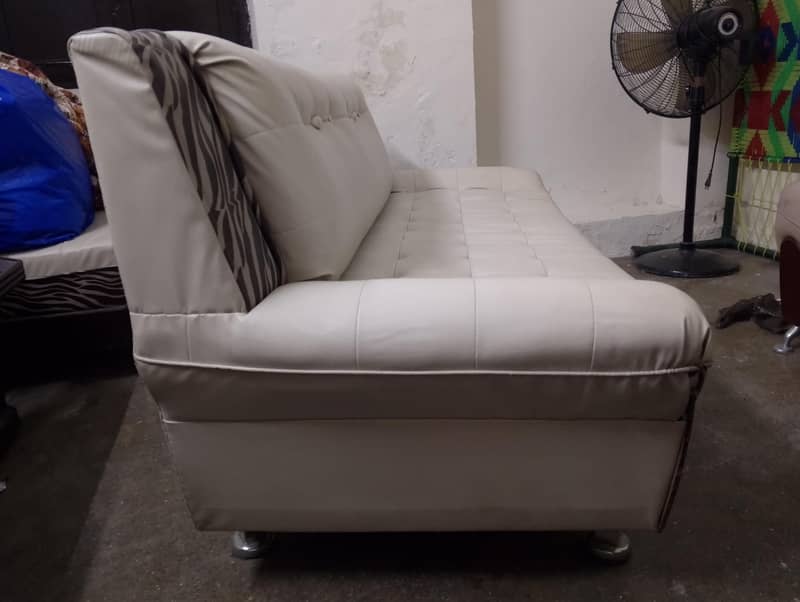 Sofa and Table 1