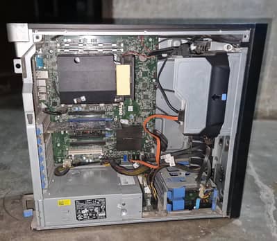 Workstation T3600 Urgent Sale
