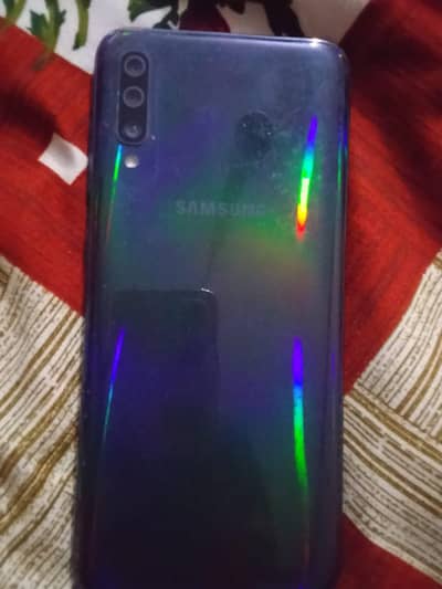 Samsung Mobile A70