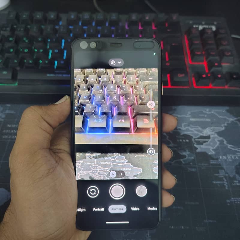 Google Pixel 4 3