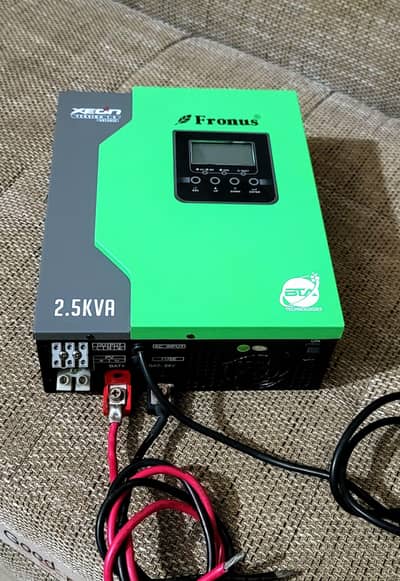 fronus 2.5kv Hybrid solar inverter ups 24volt no riper 100%ok