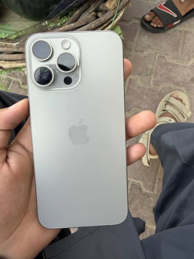 Apple iPhone 15 Pro Max.