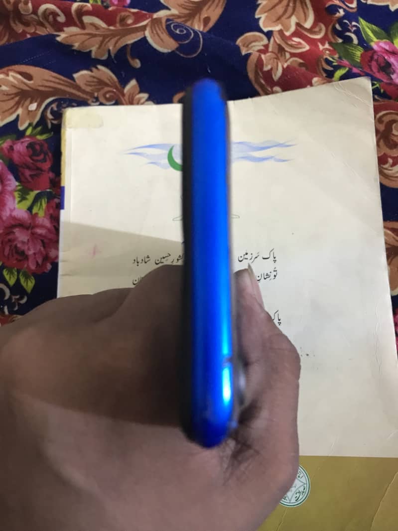 Realme 5 6