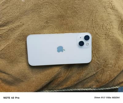 Apple iPhone 13