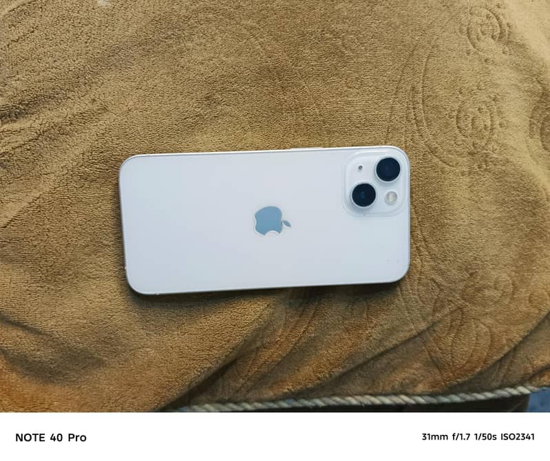 Apple iPhone 13 0