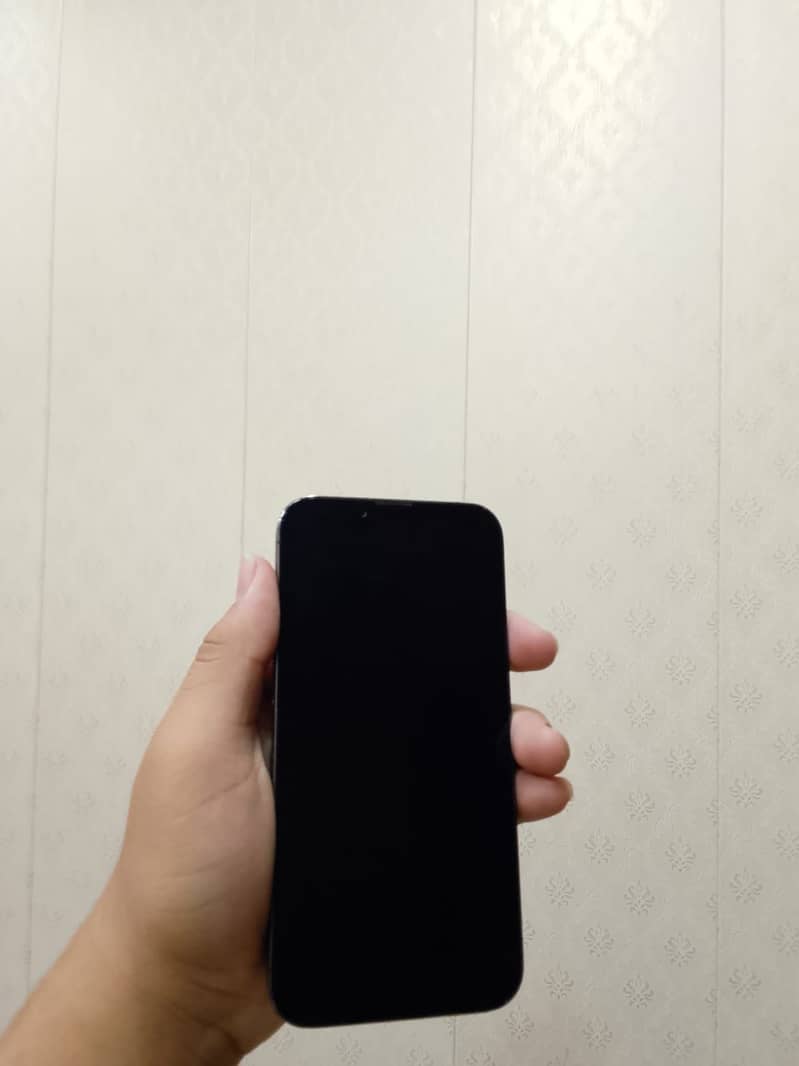Apple iPhone 13 Pro 4