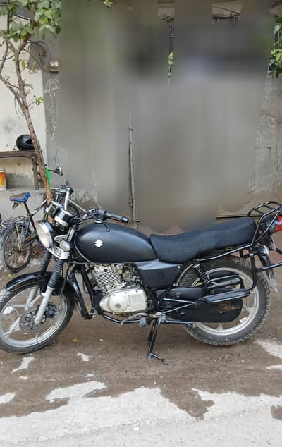 urgent for sale suzuki gs se 150cc