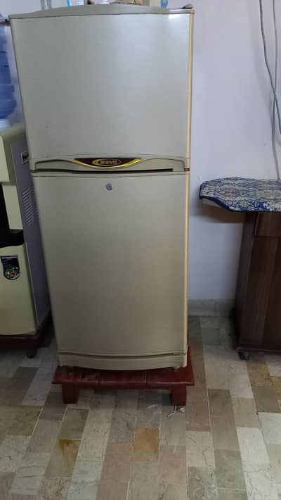 waved fridge or refrigerator home used to sale