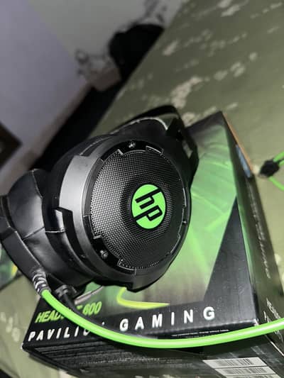 Headset 600 gaming headphones
