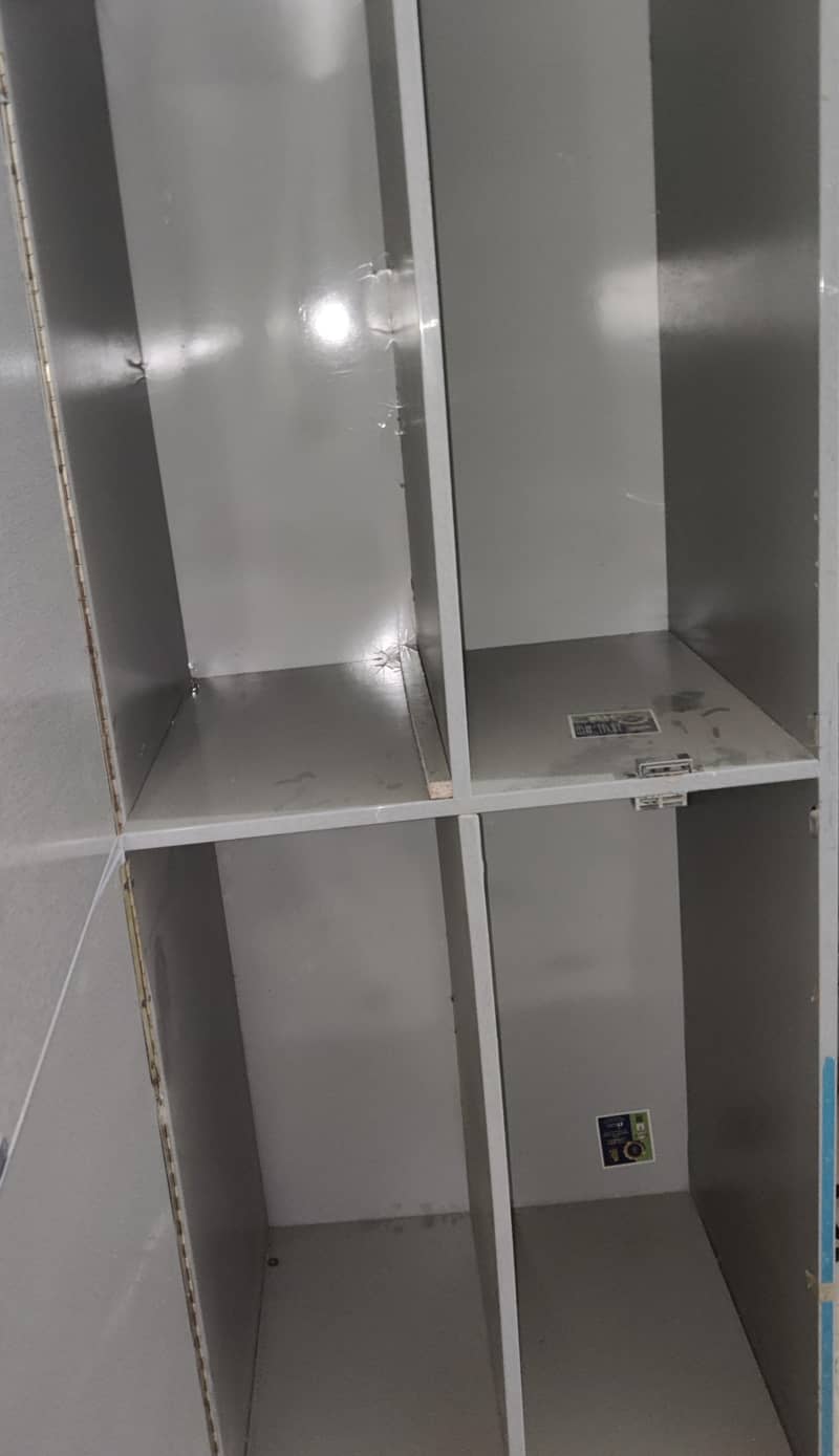 Wardrobe (4 compartments) 1