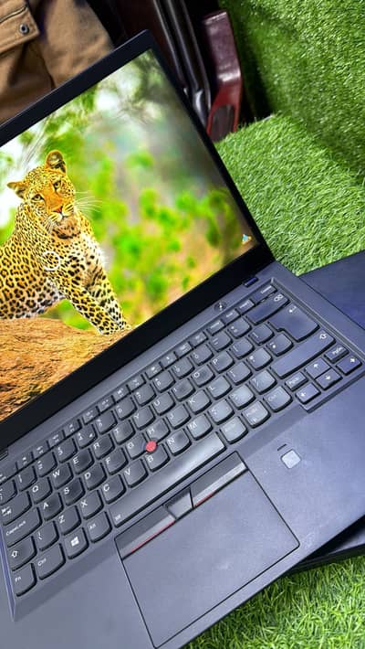 Lenovo X1 Carbon