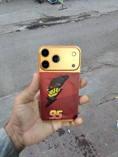 IPHONE XR CONVERT IPHONE 17 PRO GOOD CONDITION